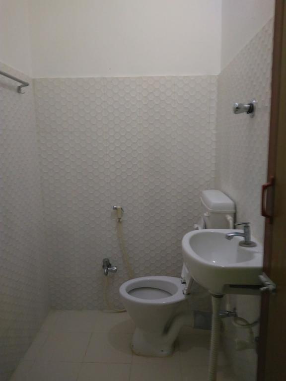 India Tours Only Kavita Guest House ボルプル エクステリア 写真